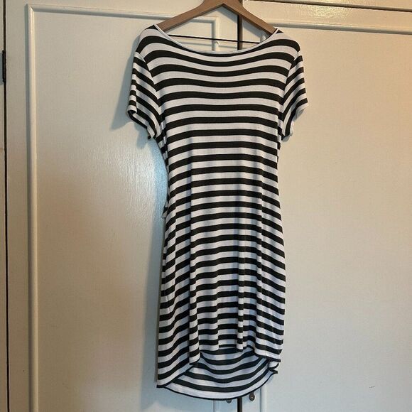 Market and Spruce Striped Dress - Picture 3 of 3